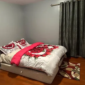 Apartment Glamour C 6mins To Liberty International Airport And 3mins To Near Penn Station, Newark